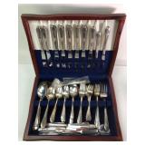 Wm Rogers Silverplate Flatware Set In Chest