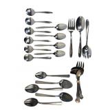 Mixed Lot: Wm Rogers, Oneida, Stainless Flatware