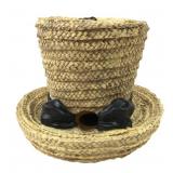 Resin Straw Hat Hanging Birdhouse