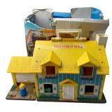 Fisher-Price 952 Play Family House with Box