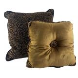 Pair of Decorative Throw Pillows