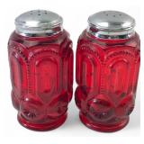 VTG L.E. Smith Moon and Stars Red Glass Shakers