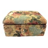 Singer Floral Fabric Sewing Box with Tray and Feet