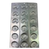 Wilton Viennese Classic Shell Baking Pan