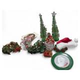 Sandra Kuck Christmas Plate & Mixed Holiday Decor
