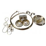 Mixed Costume Jewelry Lot Gold Tone Necklace