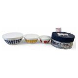 NEW Pyrex Vintage Charm Spot On Mixing Bowls