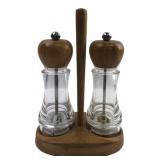 The Pampered Chef Salt & Pepper Grinder Set