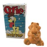 Twincraft Odie Soap Box with Unmatched Soap