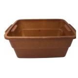 Rubbermaid 3 Gallon Cedar Storage Tote