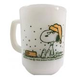 VTG Anchor Hocking Fire-King Snoopy Milk Glass Mug