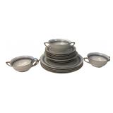 Porcelain Blue Laurel Garland Dinnerware Set