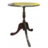 Round Wood Pedestal Side Table 19" Dia