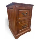 Traditional Oak 2-Drawer Filing Cabinet 30.25"H