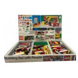 LEGO 190 Vintage Building Set with People