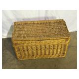 Lidded Wicker Basket-8950