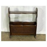 Side Table/Magazine Rack-8599