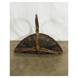 Woven Basket with Handle-9338