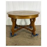 Round Oak Table-9440