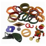JEWELRY. Grouping of Bakelite and French Bakelite.