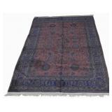 Vintage And Finely Hand Knotted Sarouk Style