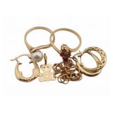 JEWELRY. Assorted 10kt and 14kt Gold Jewelry.