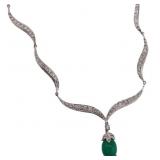 JEWELRY. Emerald, Diamond and Gold Necklace.