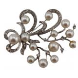 JEWELRY. 13.5kt Gold Pearl and Diamond Brooch.