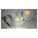 carpet laying tools & cutters