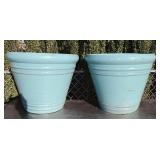 two large composite planters used,clean