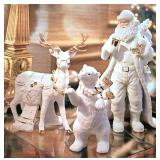 Grandeur Noel porcelain Santa set nib