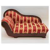 Doll size victorian chaise lounge