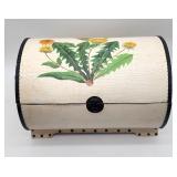 Unique decorative barrel style trunk