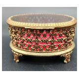 Filligrre footed trinket box