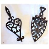 Cast iron Virginia Metalcrafters trivets