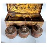 Arrow safety smudge pots