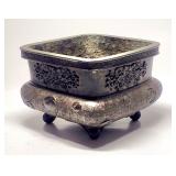 Petite antique Chinese bronze planter