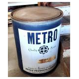 Metro chemical container barrel  w lid clean