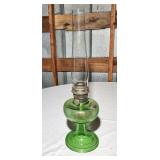Antique Aladdin oil lamp w original shade