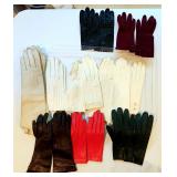 Ladies leather gloves petite
