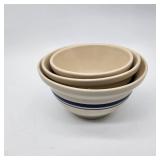 Small set Roseville Ohio nesting bowls