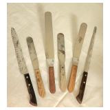 Quality wood handle knives & spatulas
