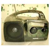 Vintage self powered radio works