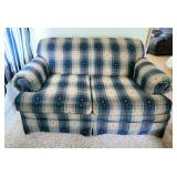 Kroehler loveseat 65'w