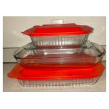 Pyrex bakeware 2 w lids