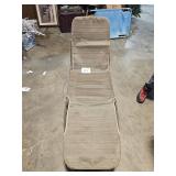 camping / lawn chair / lounge chair