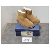 NEW Boots