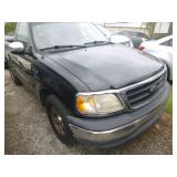 2000 FORD F150 5 SPEED--MILES WON