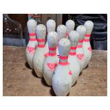 10 bowling pins - good for soprts decor