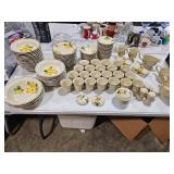 Mikasa Heritage Goldwood Dishes